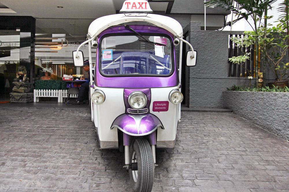 Bally Suite Sukhumvit Bangkok Kültér fotó