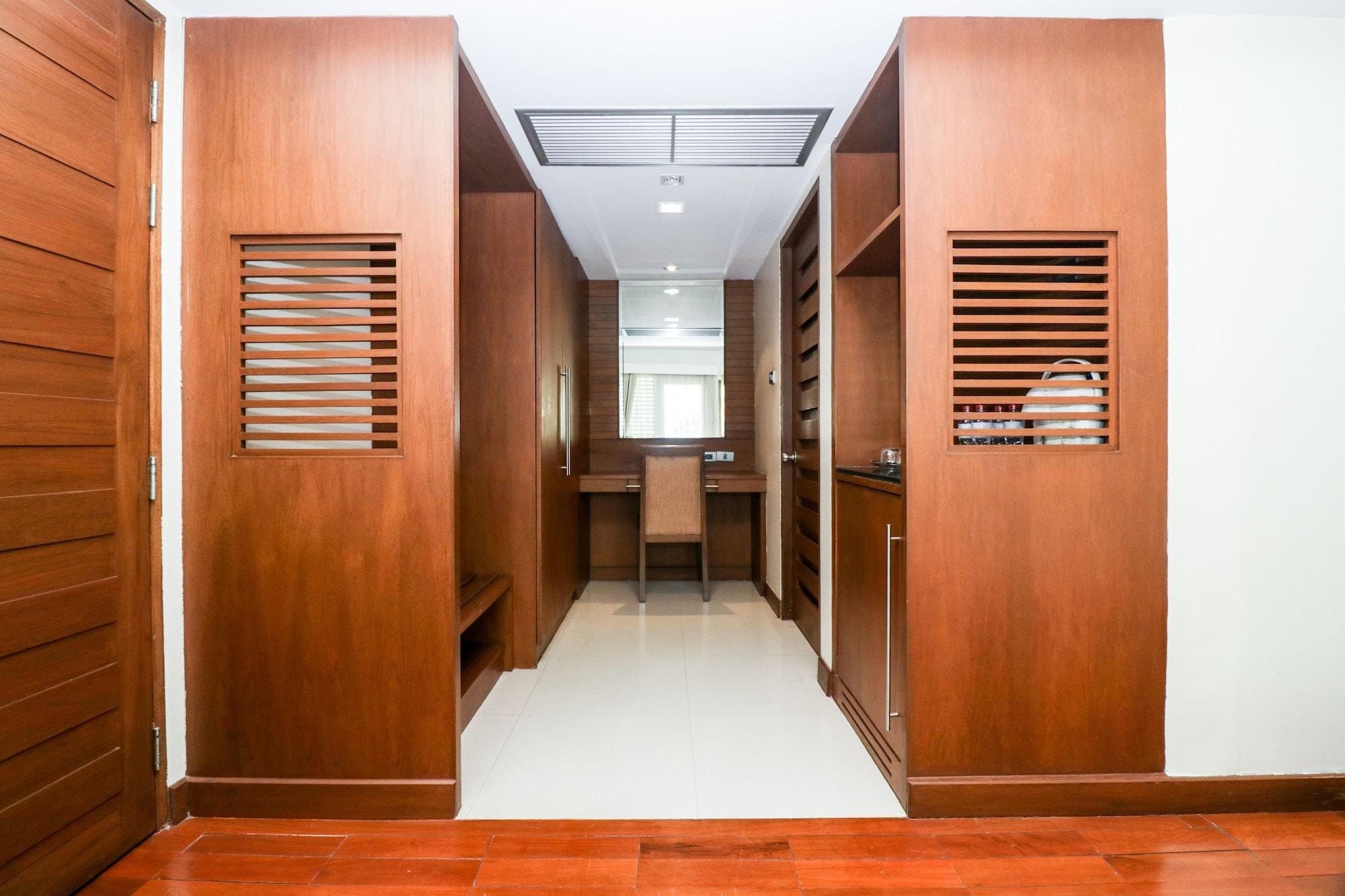 Bally Suite Sukhumvit Bangkok Kültér fotó