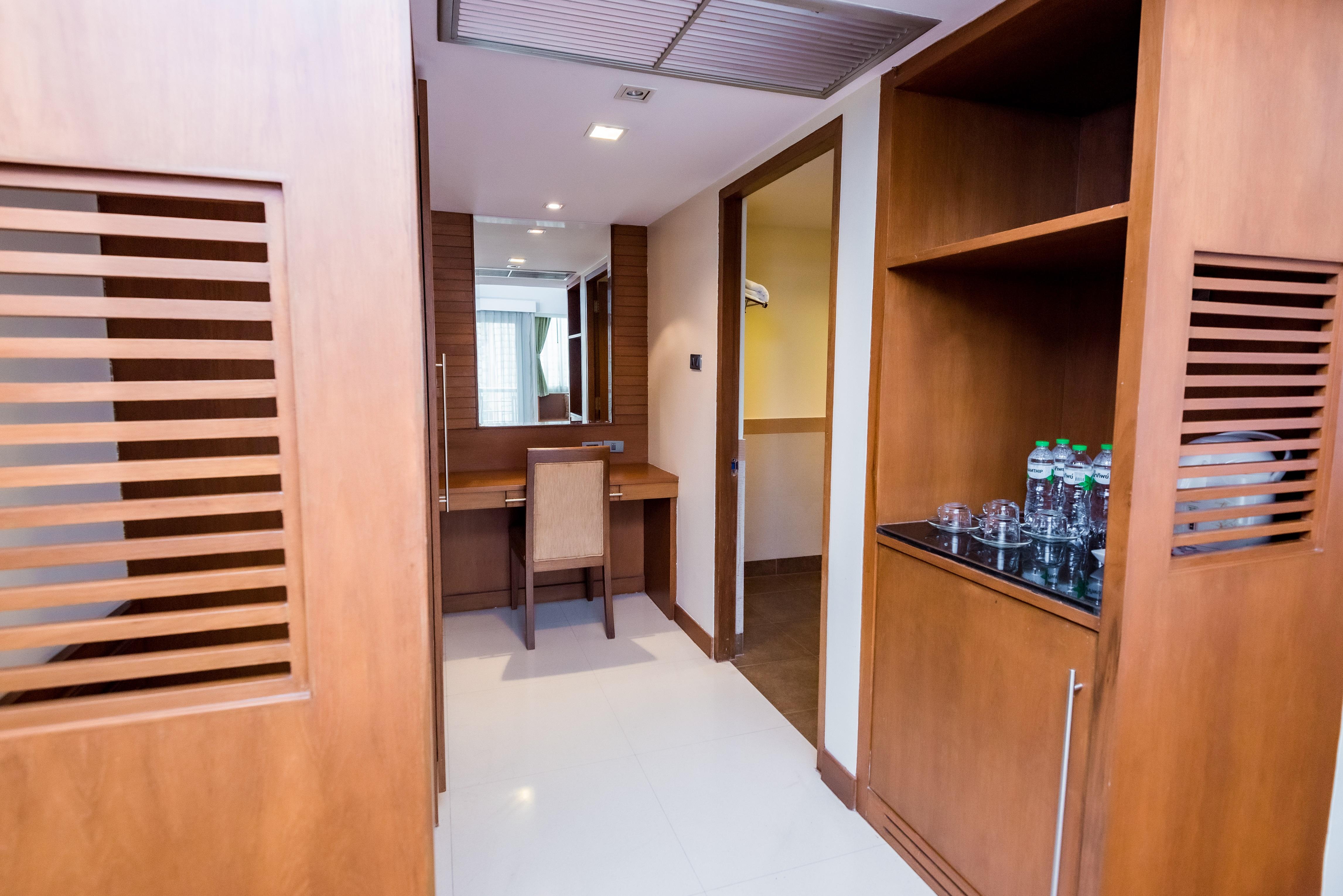 Bally Suite Sukhumvit Bangkok Kültér fotó