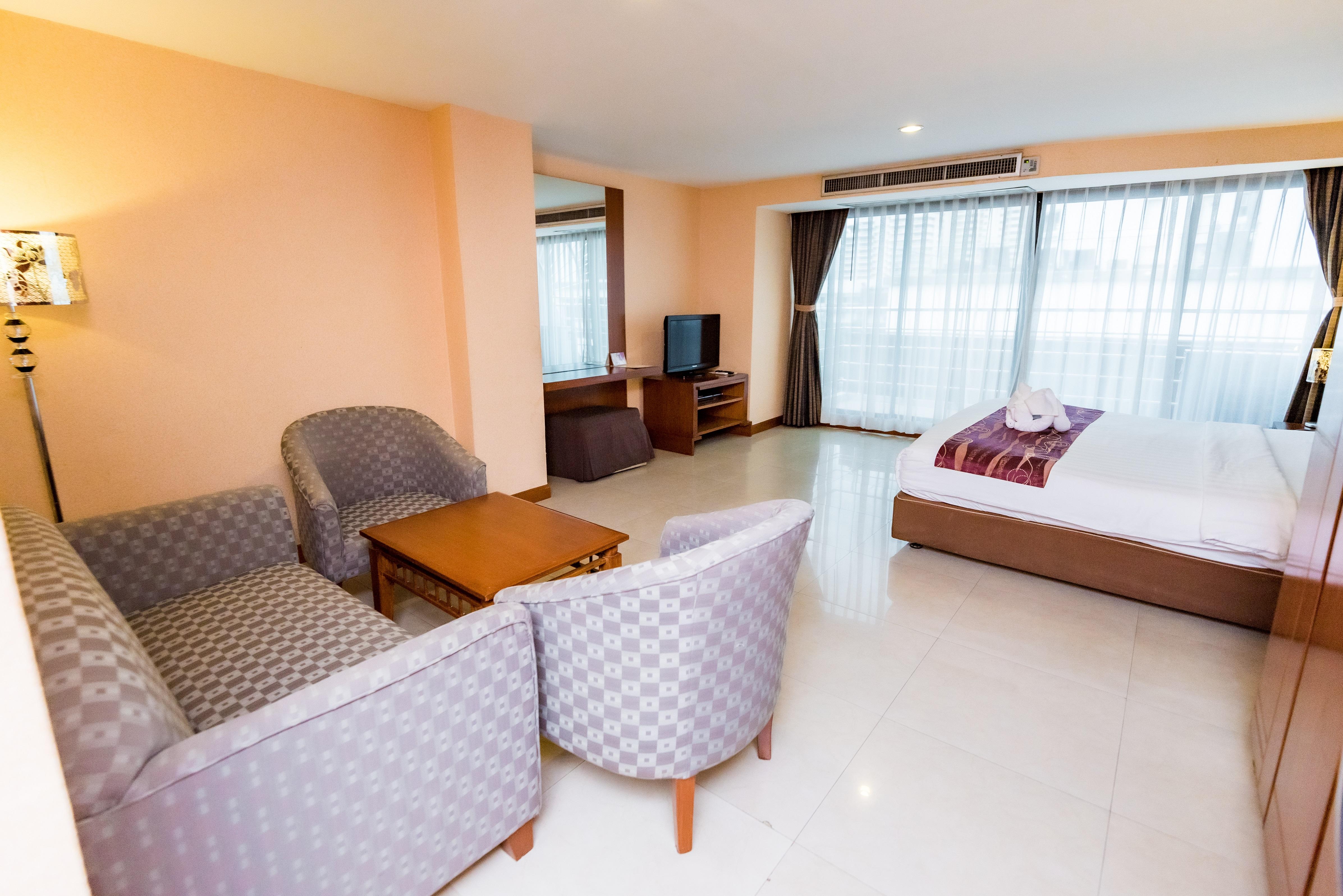 Bally Suite Sukhumvit Bangkok Kültér fotó