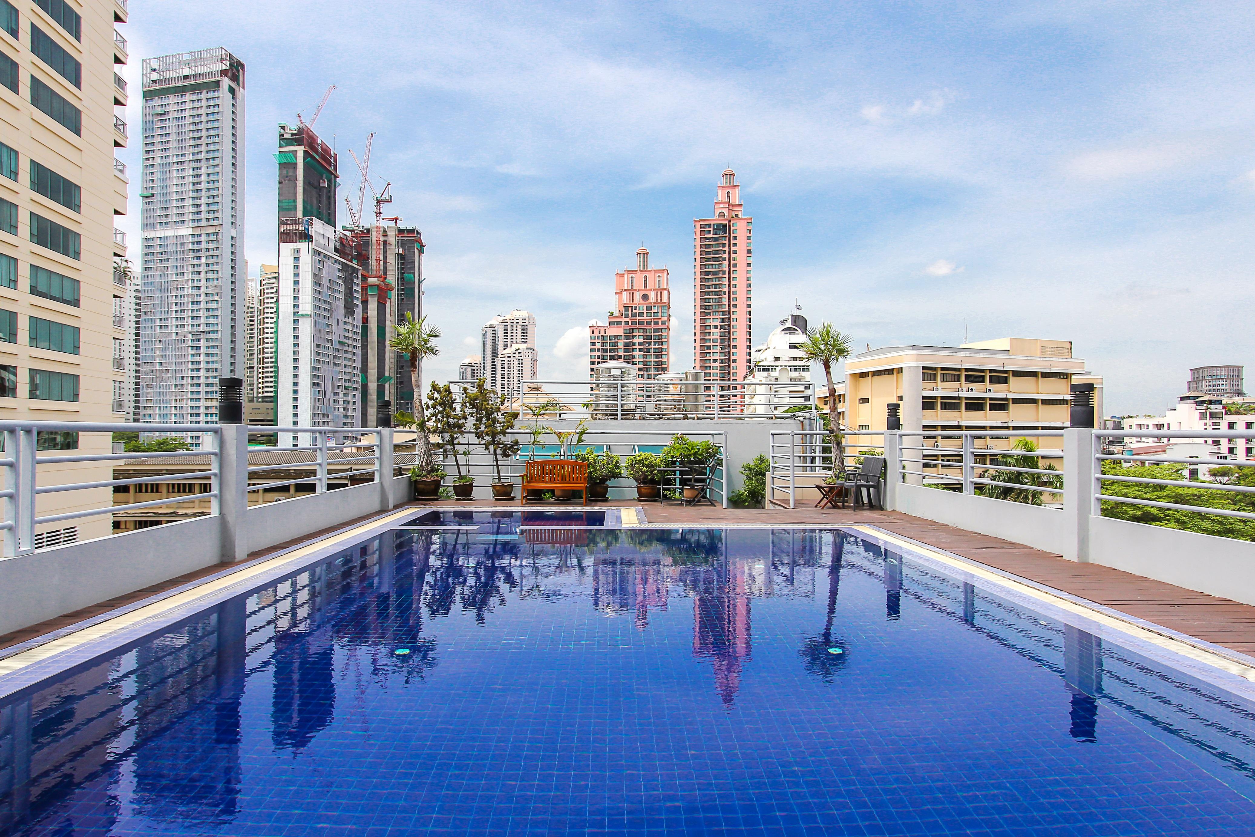 Bally Suite Sukhumvit Bangkok Kültér fotó