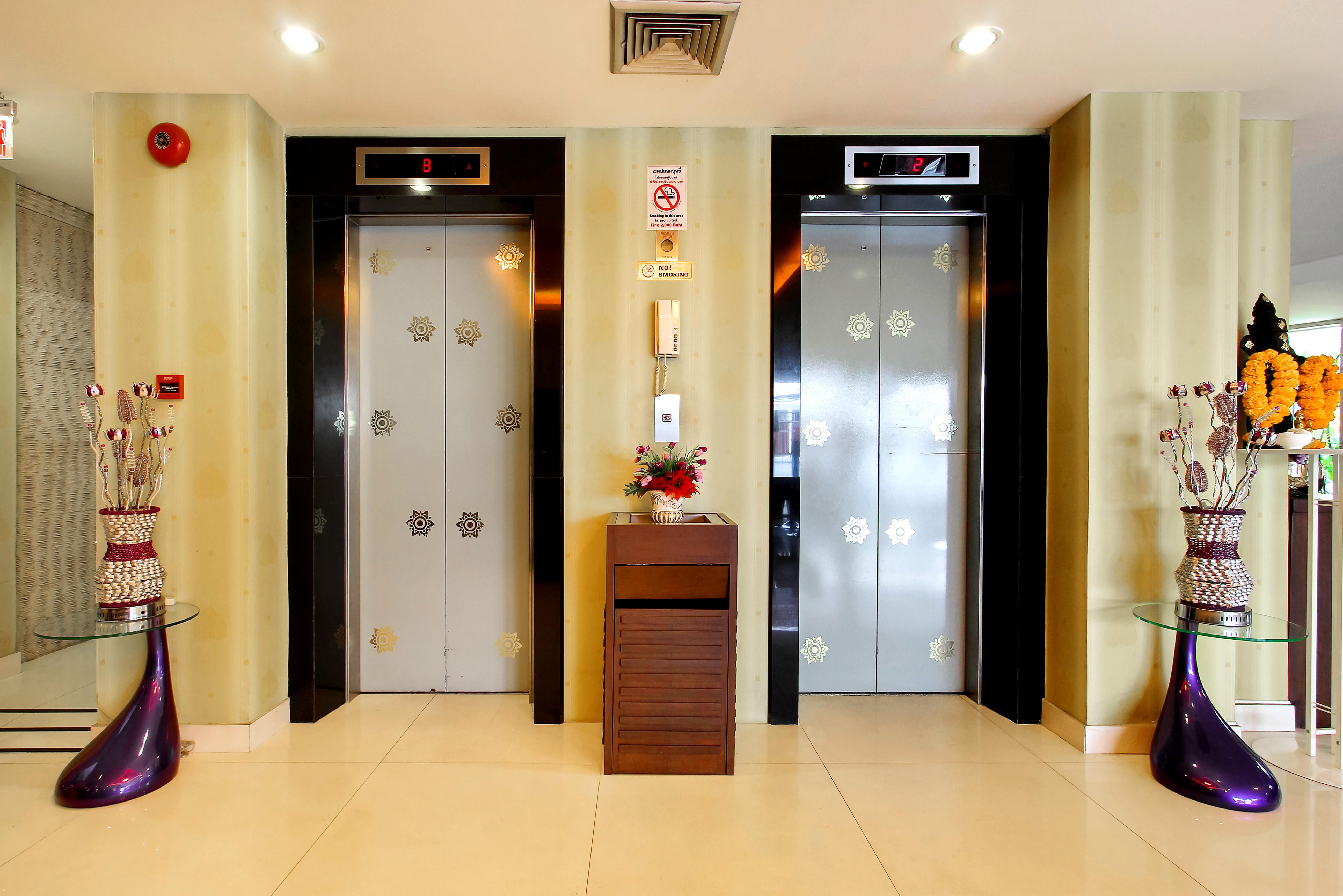 Bally Suite Sukhumvit Bangkok Kültér fotó