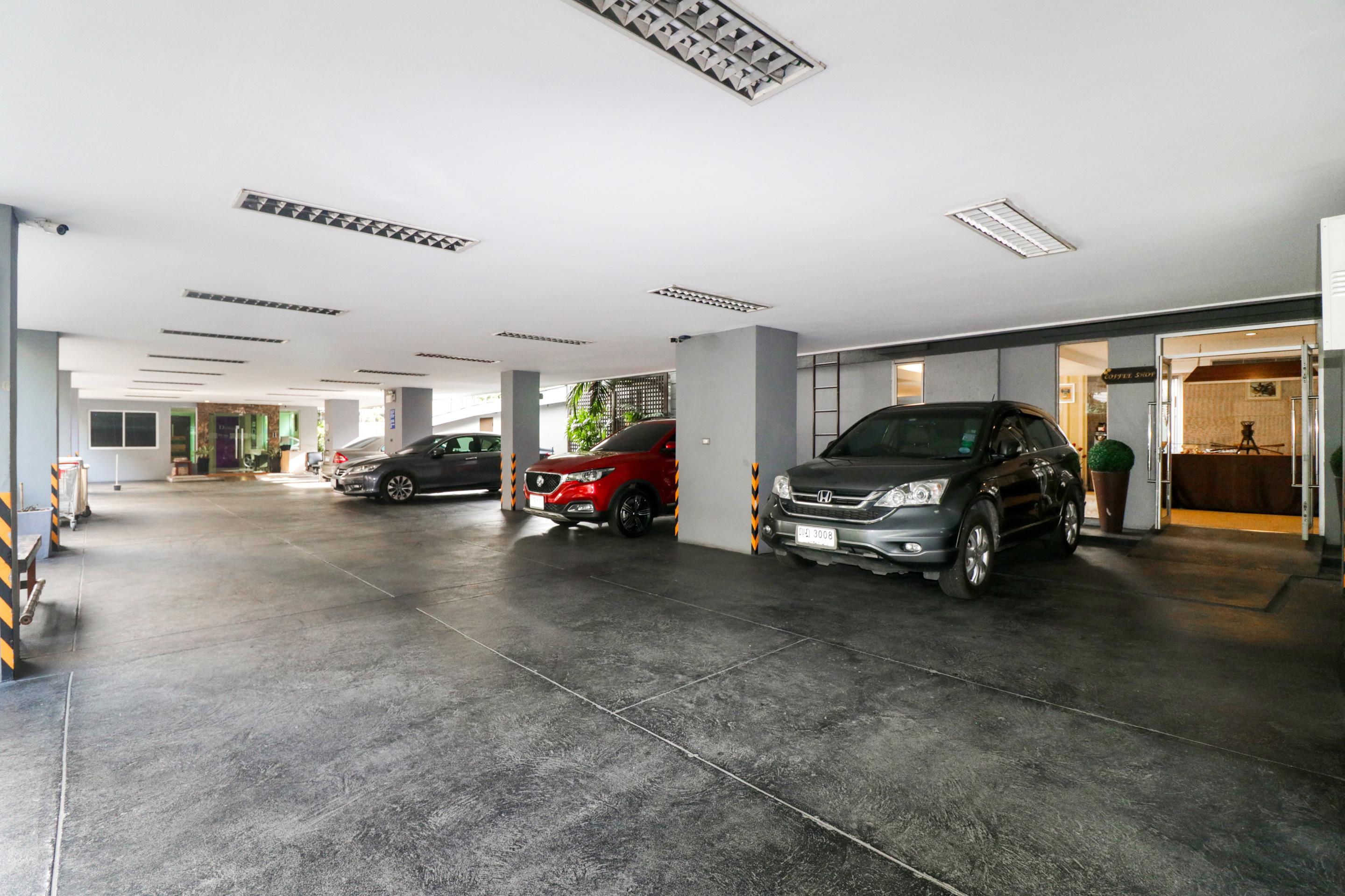 Bally Suite Sukhumvit Bangkok Kültér fotó