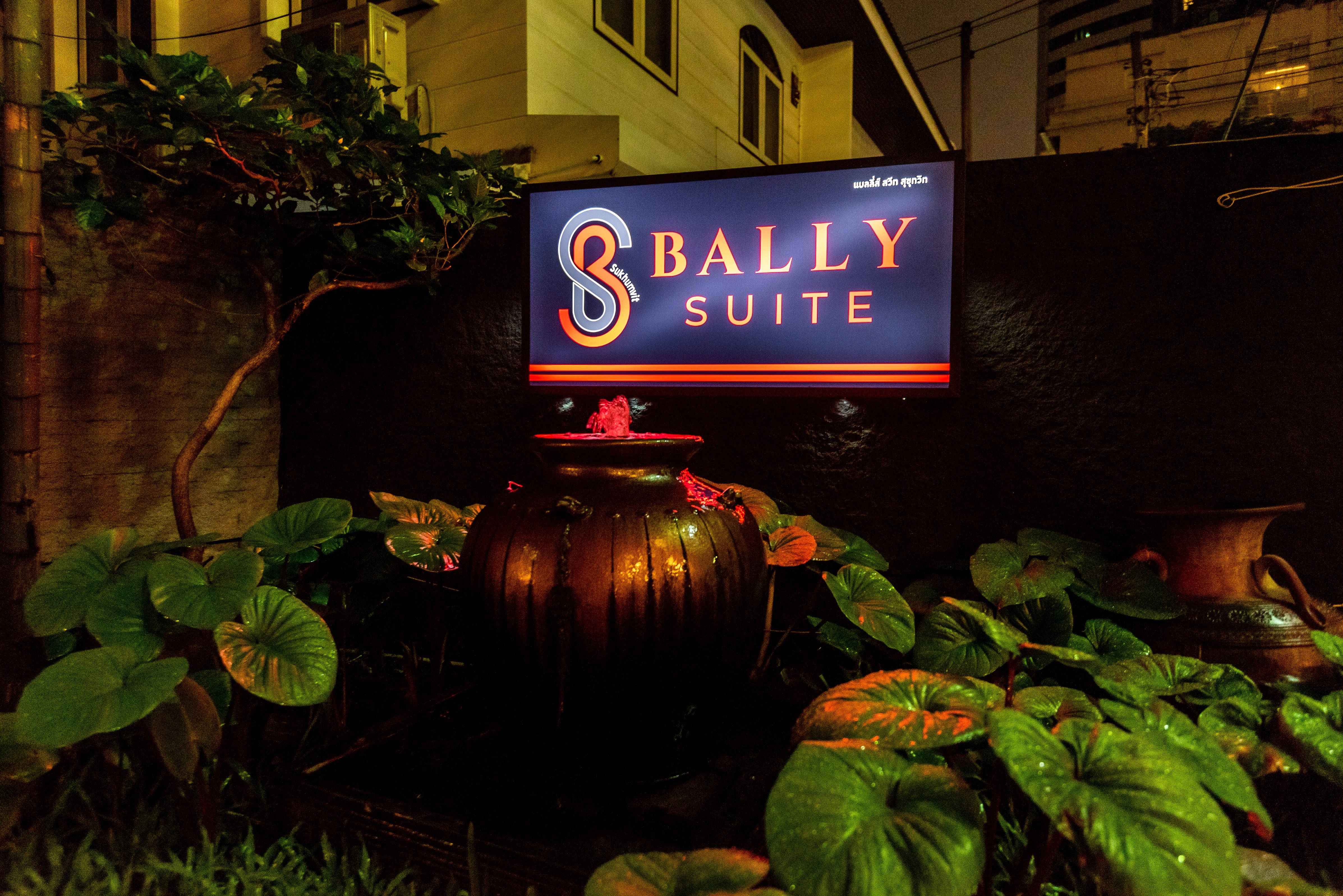 Bally Suite Sukhumvit Bangkok Kültér fotó