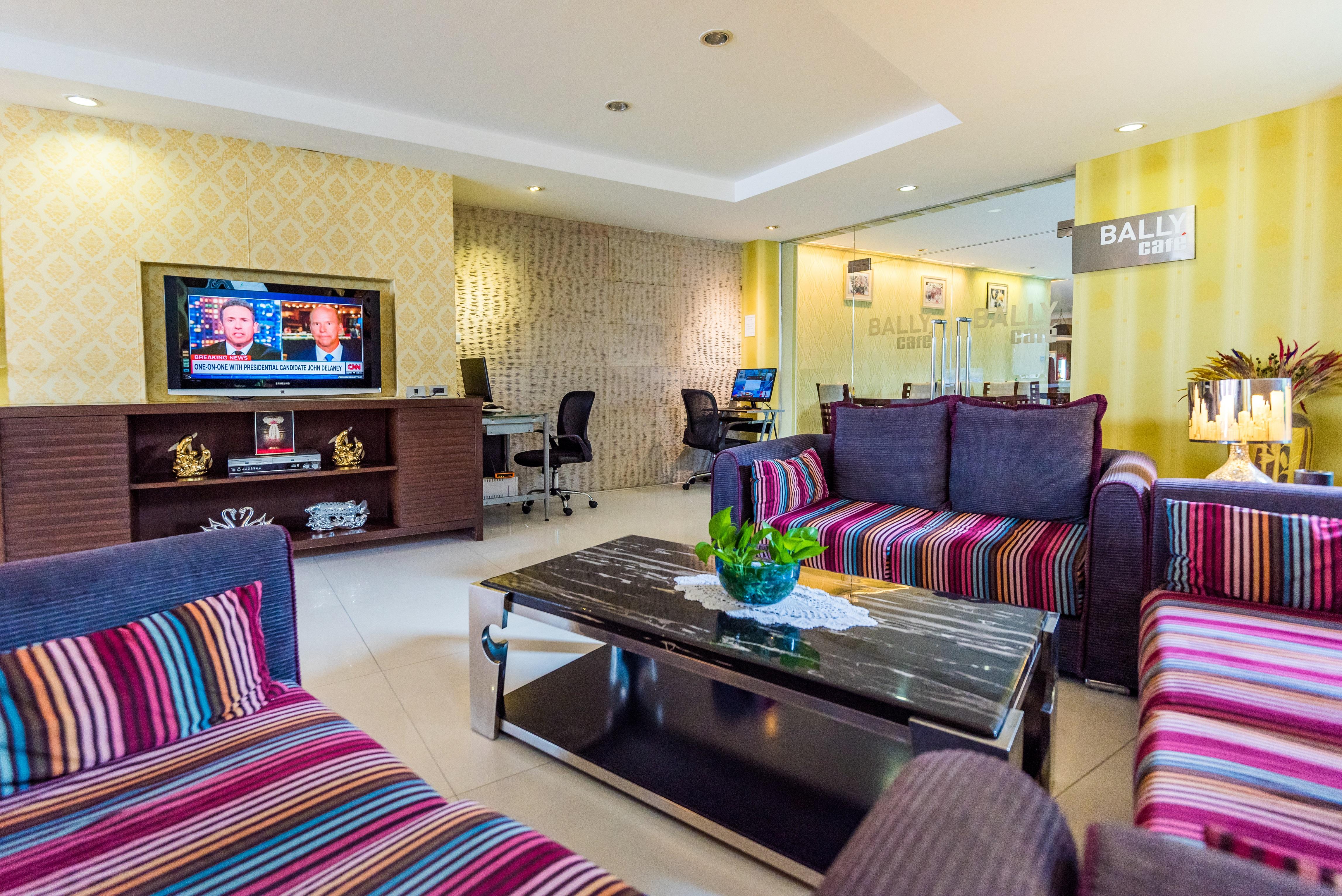 Bally Suite Sukhumvit Bangkok Kültér fotó