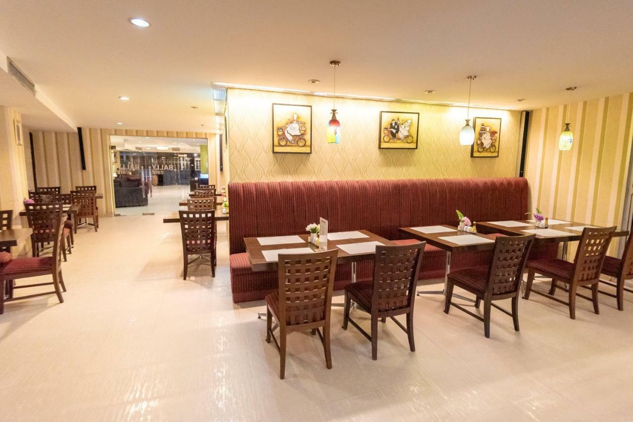 Bally Suite Sukhumvit Bangkok Kültér fotó
