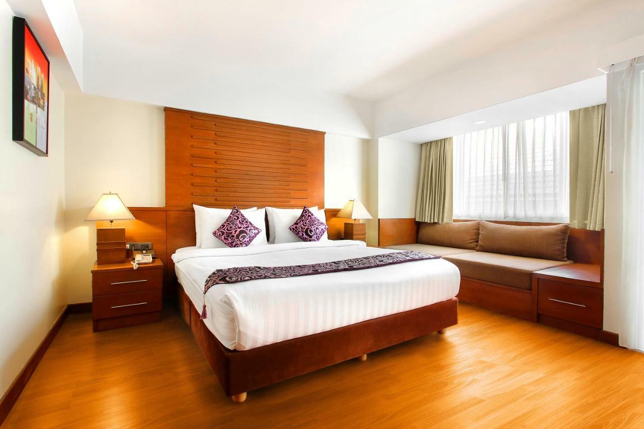 Bally Suite Sukhumvit Bangkok Kültér fotó