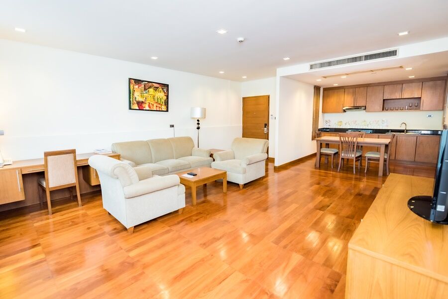 Bally Suite Sukhumvit Bangkok Kültér fotó